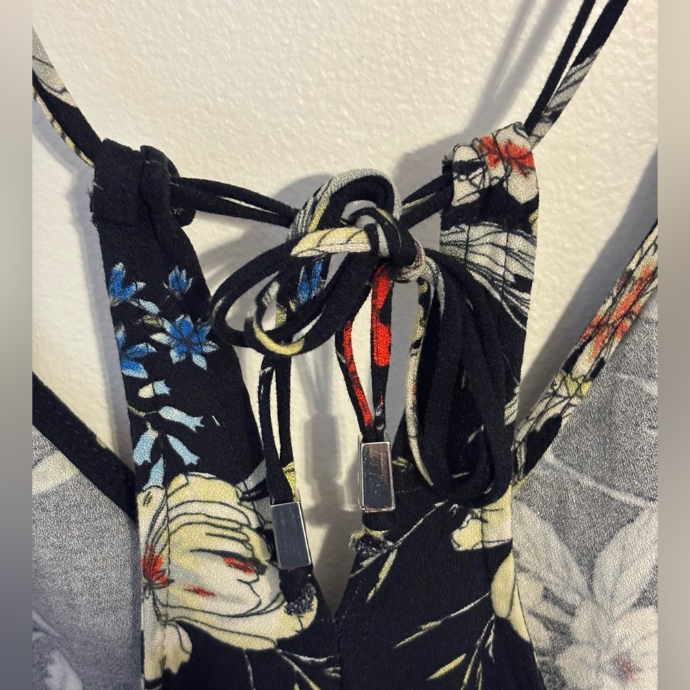 Source Unknown Dark Floral Camisole - Picture 8 of 9